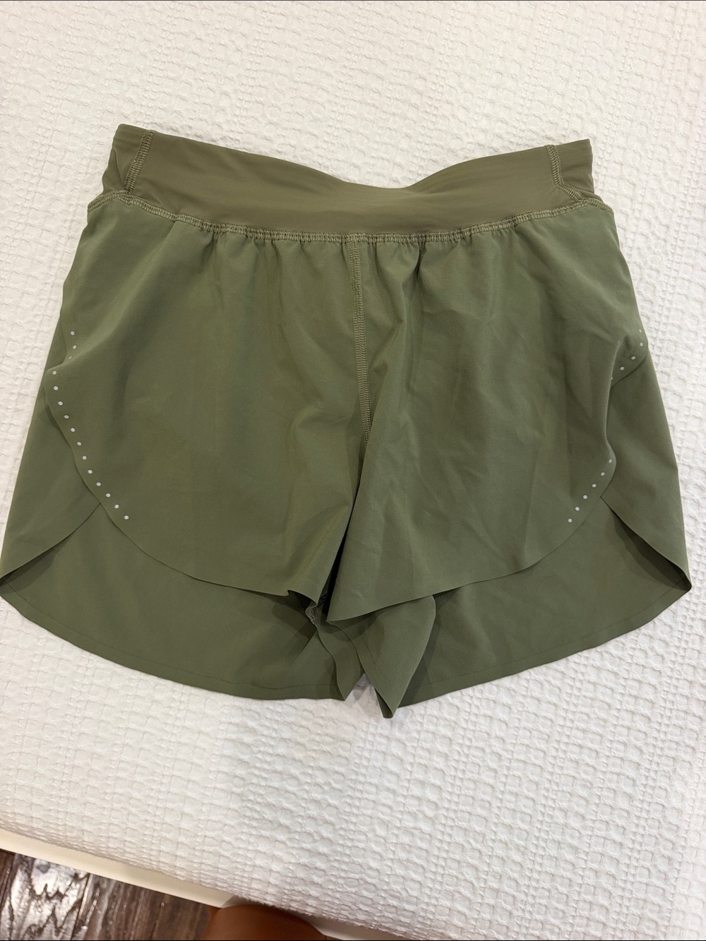 Lululemon Fast and Free Shorts Green Size XS! Like new!